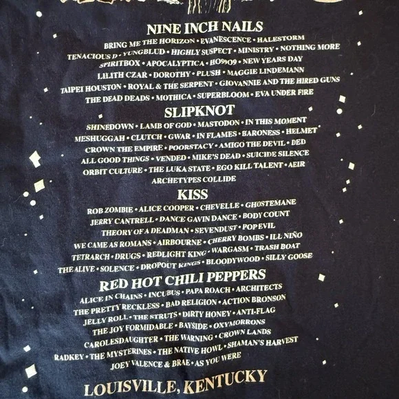 Louder Than Life 2022 Men's T-Shirt Size M Nine Inch Nails Slipknot Kiss Concert - Picture 7 of 7